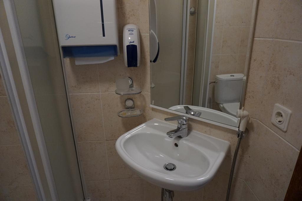 Hotel Duets 2*