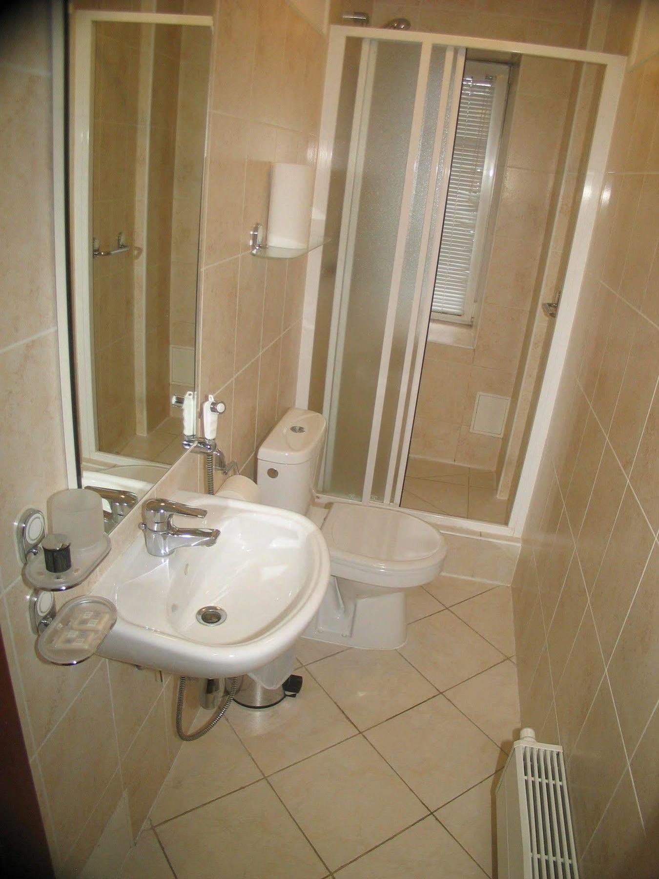 Hotel Duets 2*